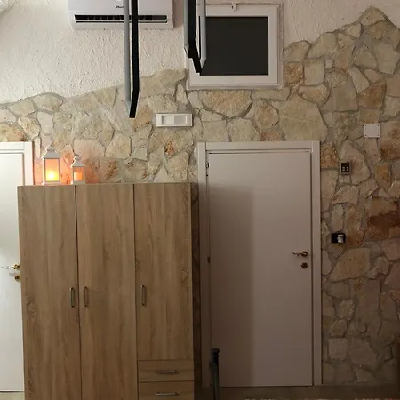 Guest house La Pietra 3*